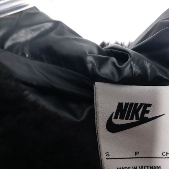 Nike black faux fur zip up jacket size small - Picture 7 of 8